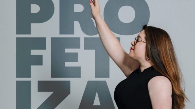 Profetiza Profetiza de Caitlyn García,