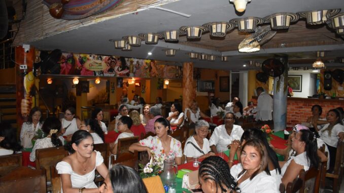 Con el propósito de recoger fondos Copservir organizó una cena solidaria