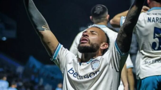 Duván Vergara Duván Vergara celebrando su primer gol con Racing Club