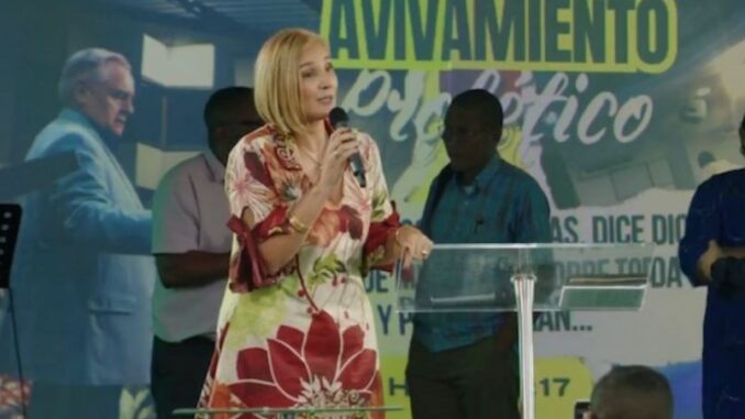 La candidata a la Cámara de Representate por el Atlántico, Tania Molina recibió respaldo de la Iglesia Cristiana Cuadrangular Distrito Norte