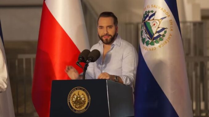 El presidente de El Salvador Nayib Bukele inaugura 70 escuelas en el marco del programa dos escuelas diarias