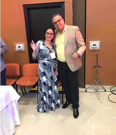 Pastor Johan junto a su hermana, la Pastora Nayith Rojas